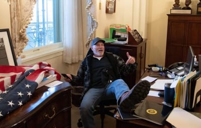 A IDEIA DE LIBERDADE NA SOCIEDADE DO RUÍDO