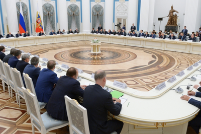 DA GEOPOLÍTICA DOS INTERESSES À GEOPOLÍTICA DOS POVOS