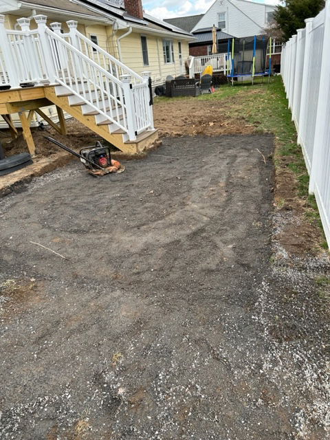 Harding Ave paver patio. 