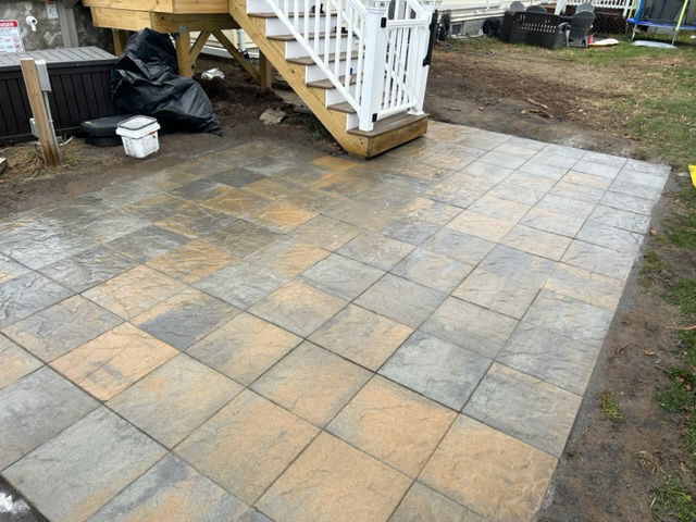 Harding Ave paver patio. 