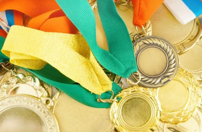 Vocabulary Idioms Walk of Life | Vote of Confidence | Sweep the Board | Weak at the Knees