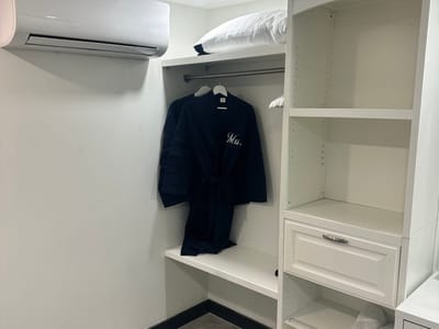 Yonkers luxury studio image