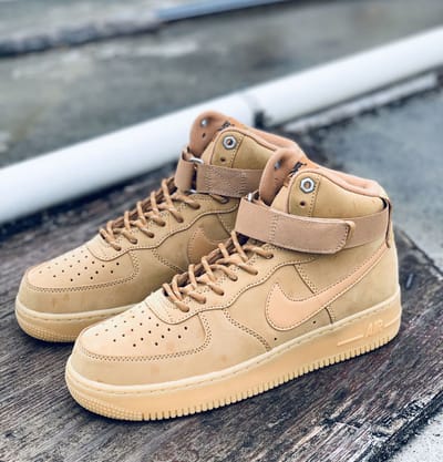 With the flyknit for a few extreme comfort