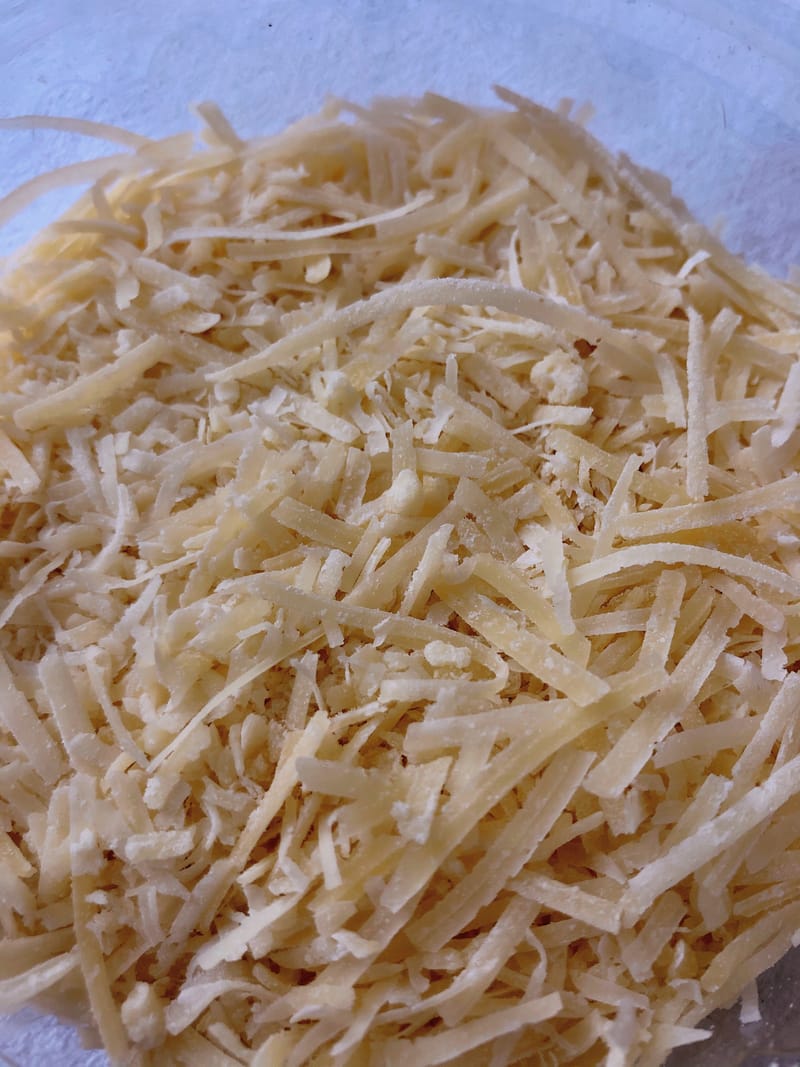 Queso en hebras