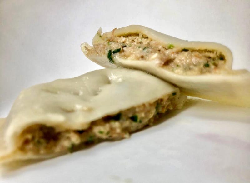 Ravioles de pollo, jamón y verdura