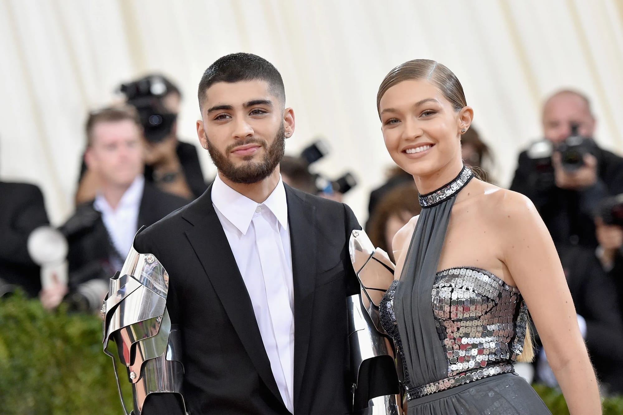 ZAYN MALIK 與 GIGI HADID 分手後爆出 ZAYN 襲撃 GIGI 母親 YOLANDA HADID