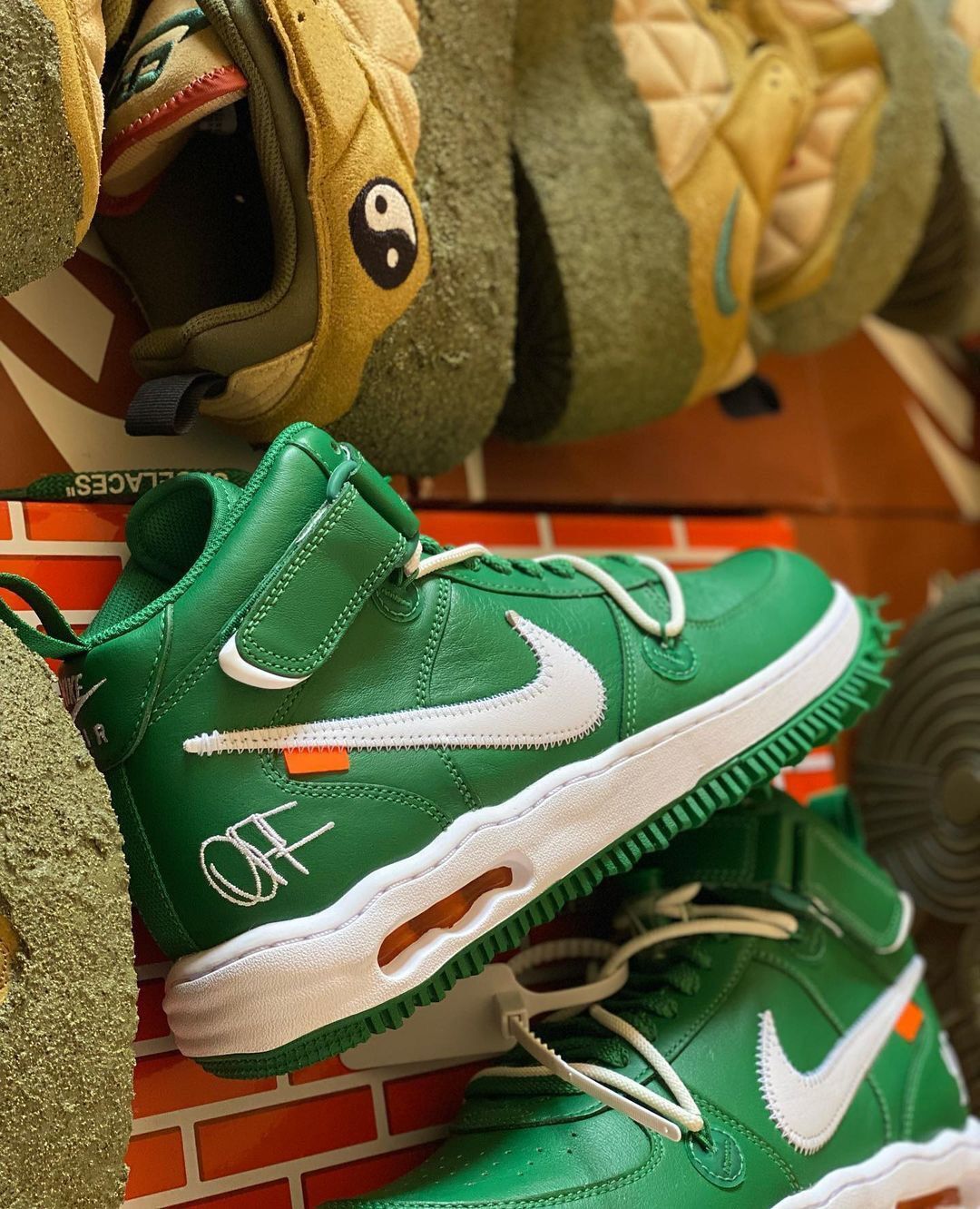 OFF-WHITE x NIKE AIR FORCE MID 新配色 "PINE GREEN" 高清細節圖率先曝光