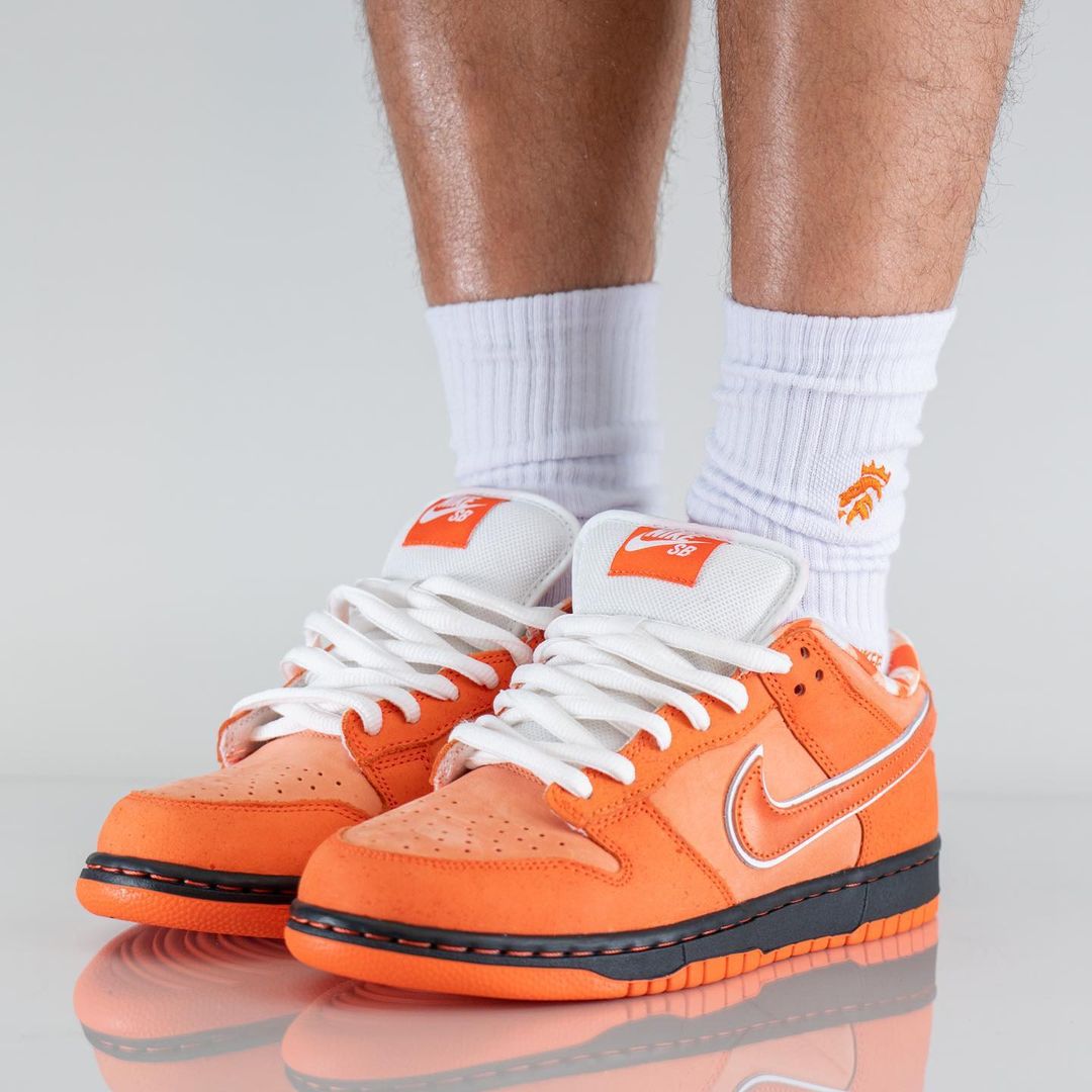 CONCEPTS x NIKE SB DUNK LOW ‘’橙龍蝦‘’ 高清着用圖