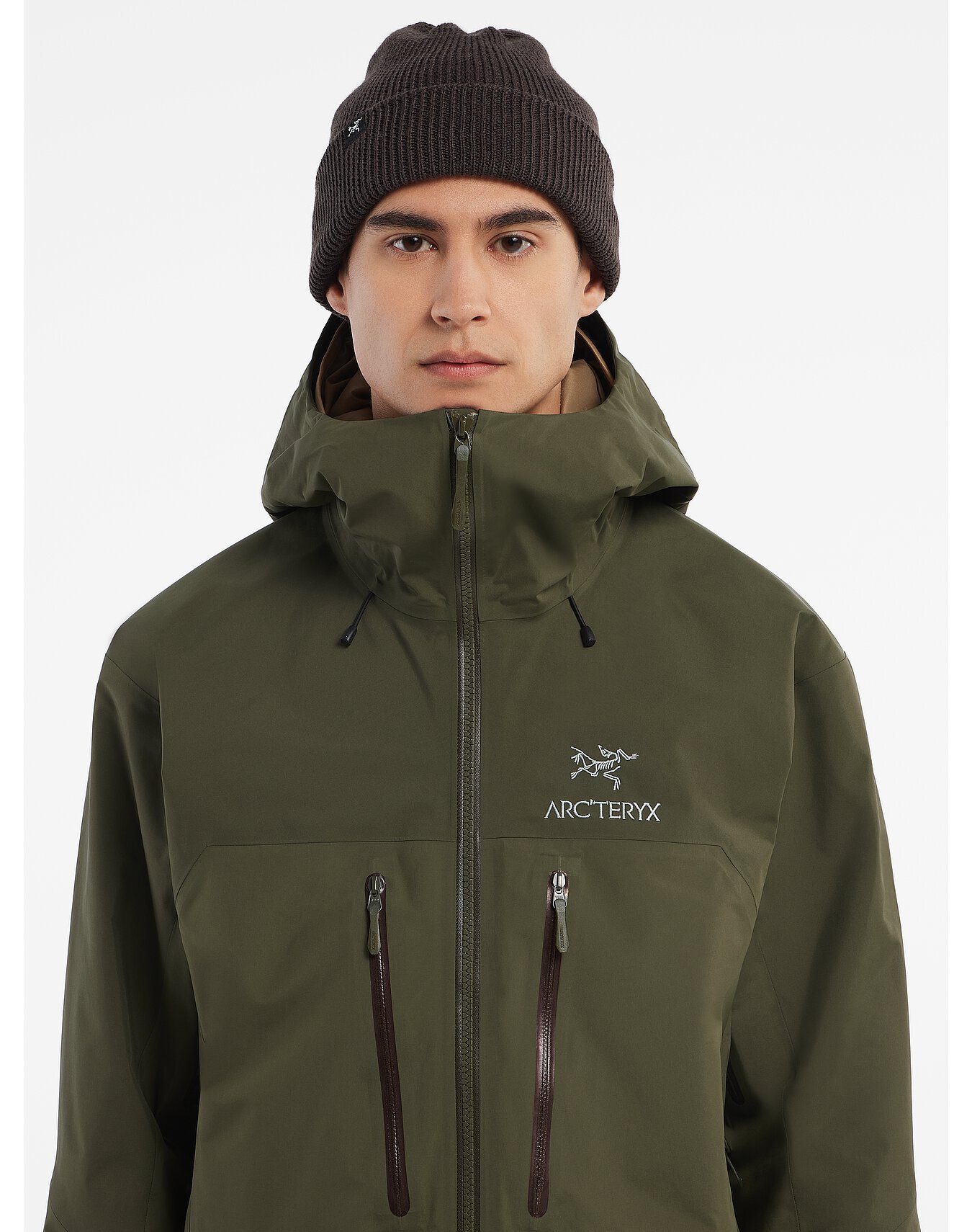 ARC'TERYX 官方正式宣布停止向公眾販售軍用品支線 LEAF