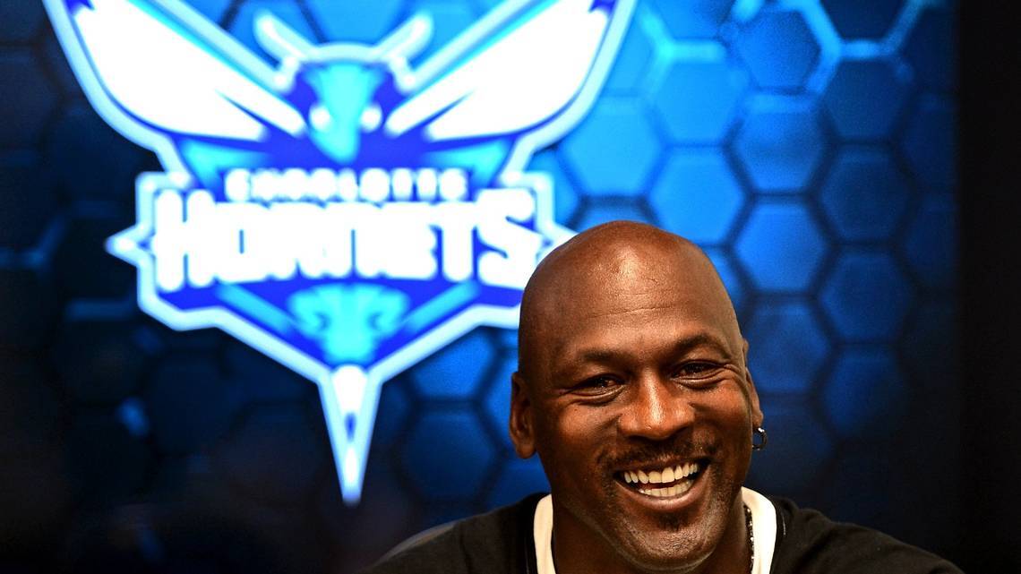 傳奇 NBA 球星 MICHAEL JORDAN 有意出售黃蜂隊股份 估值約 133 億