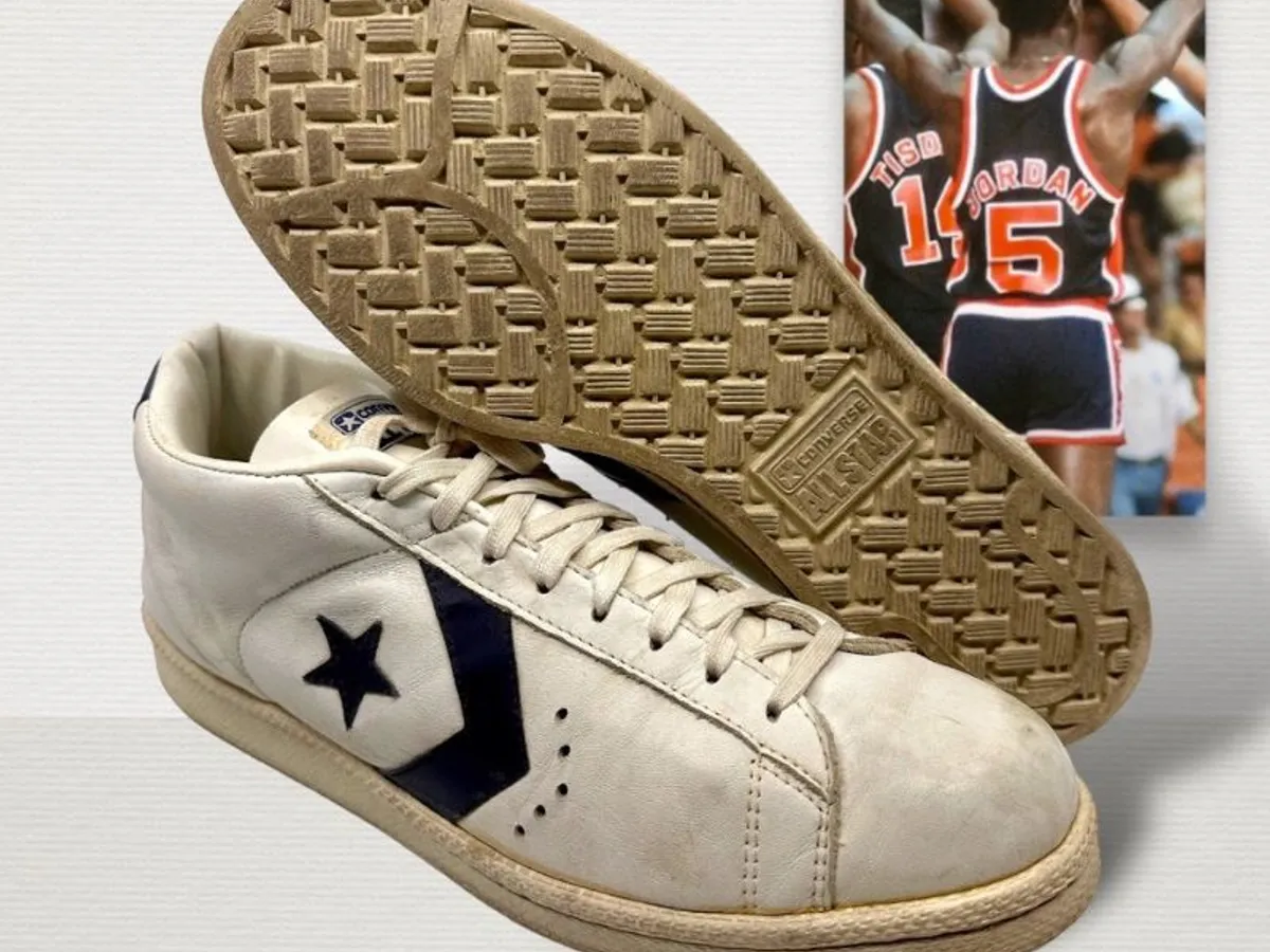 傳奇 NBA 球星 MICHAEL JORDAN 1983 年著用 CONVERSE 鞋款正式開放競投