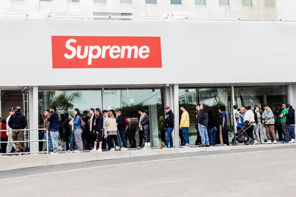 SUPREME 熱潮減退？年收入較去年同期下降 3840 萬美金