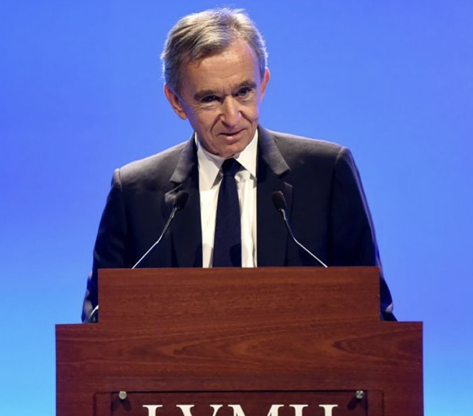 LVMH 2023 上半年財務報告指出，營收相較去年同期增長 15%，高達 422 億歐元