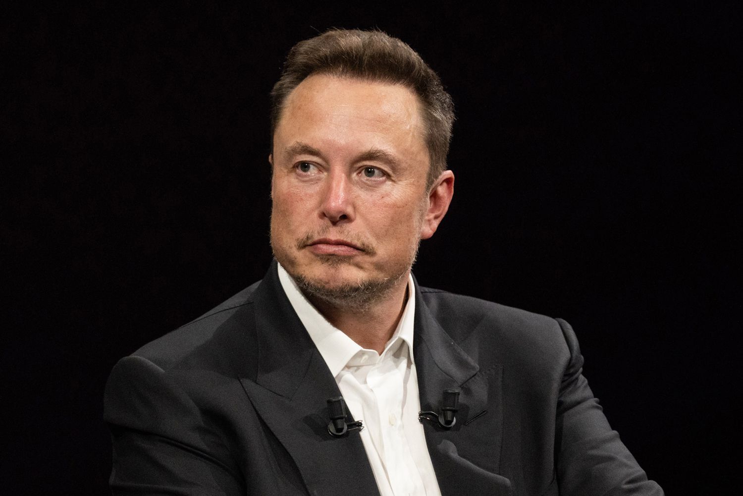 ELON MUSK 收購 X (TWITTER) 後 廣告收益損失金額高達 7500 萬美金