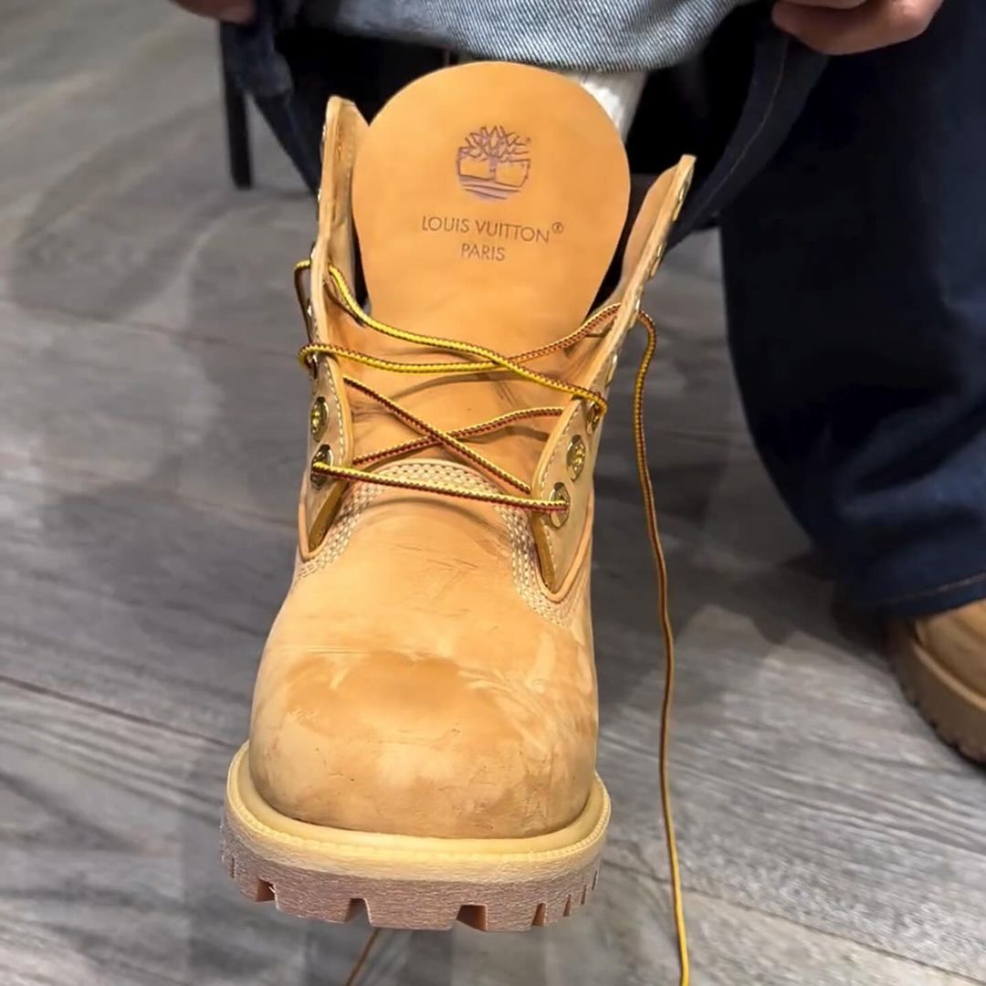 PHARRELL WILLIAMS 率先着用 LOUIS VUITTON x TIMBERLAND 黃靴