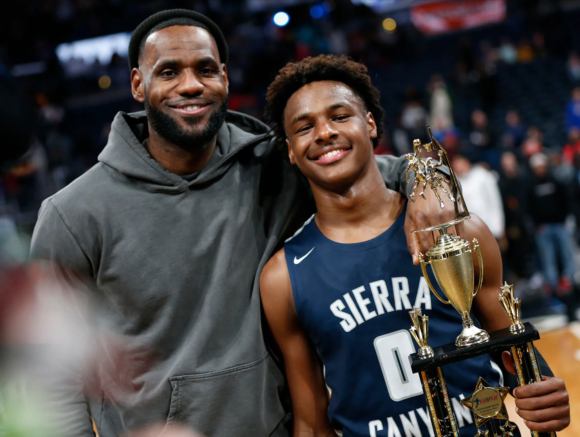 洛杉磯湖人隊為求 LEBRON JAMES 留隊 或將於 2024 年選秀會中讓 BRONNY JAMES 加入