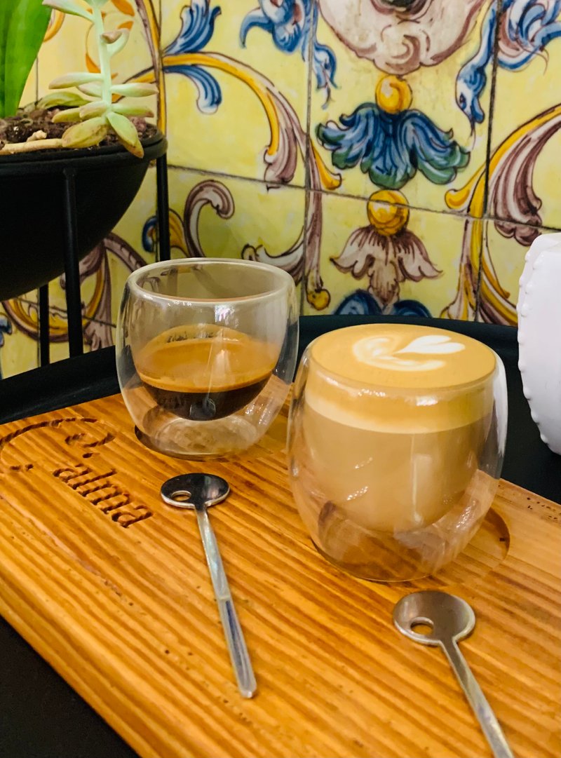 ONE AND ONE - 3,00€