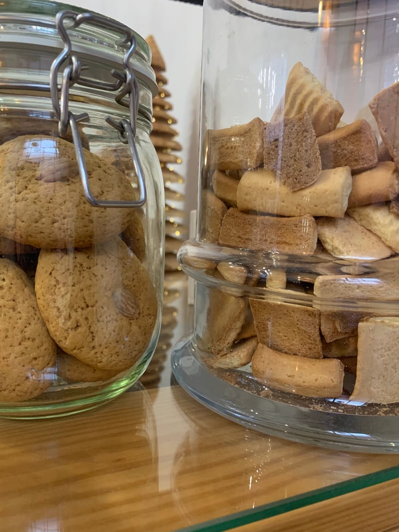 Biscoitos / Biscuits