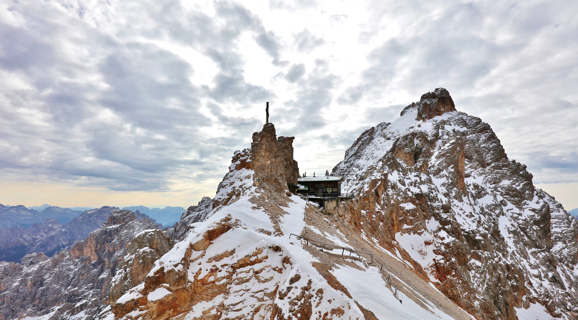 Rifugio Guido Lorenzi - Monte Cristallo - Dolomites