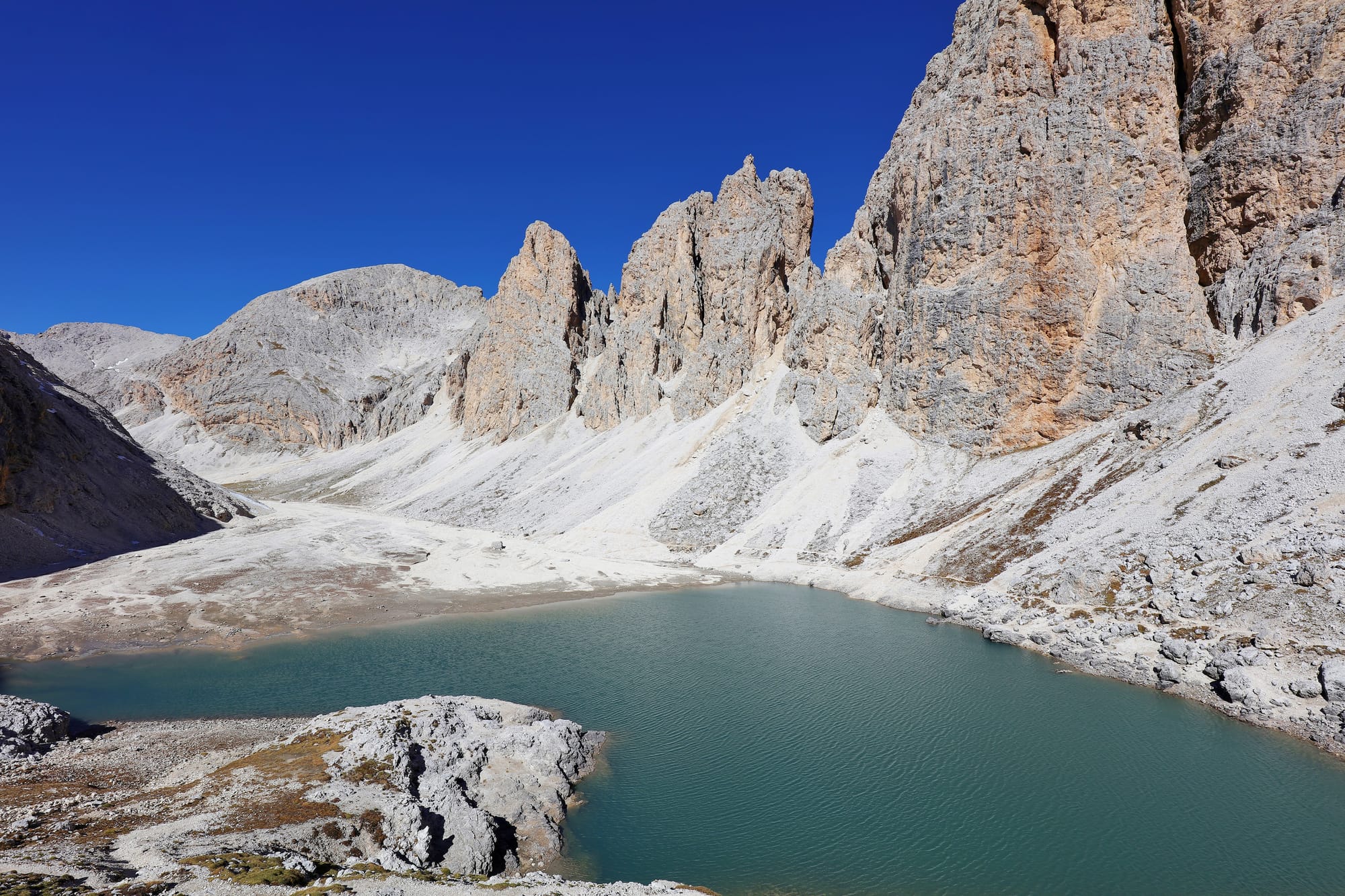 Lago d'Antermoia - Rosengarten Group - Dolomites