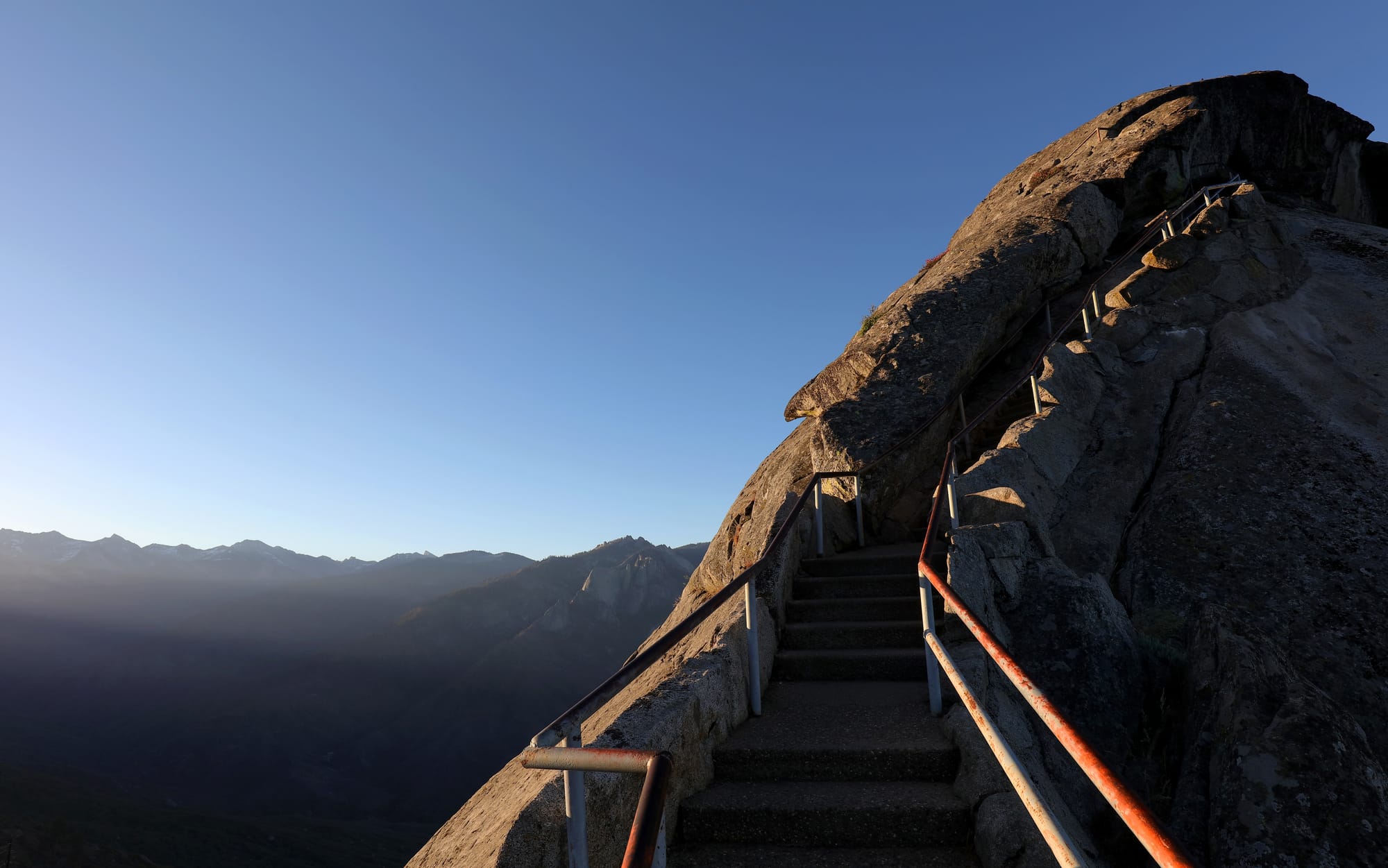 Moro Rock - Sequoia National Park - California