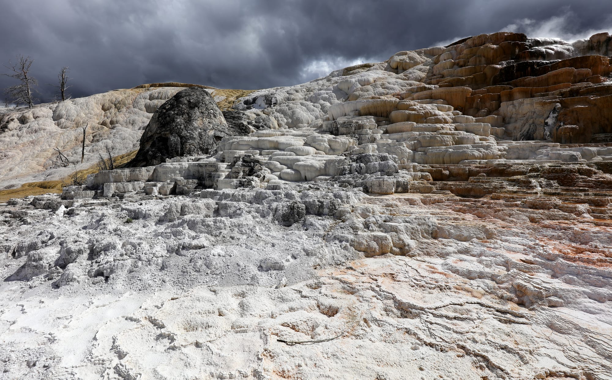 Devils Thumb - Palette Springs - Mammoth Hot Springs - Yellowstone National Park