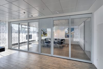 SAXI 600 Mobilvegg Full Glass Elements