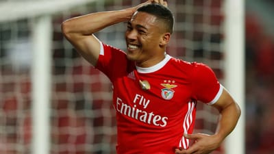 OFFICIAL : สเปอร์สยืม 'วินิซิอุส' จากเบนฟิก้าเสริมแดนหน้า