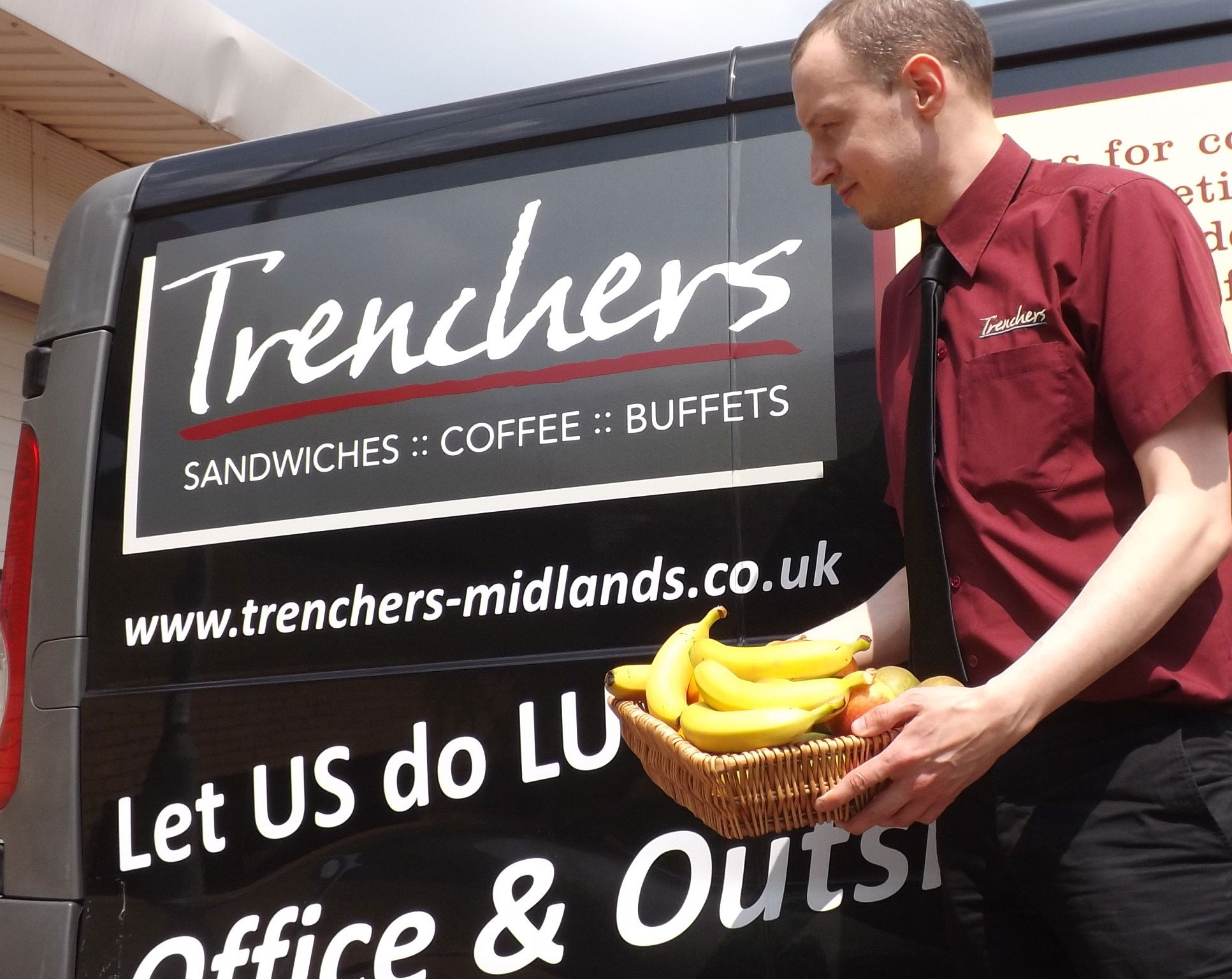 Delivery of a fruit basket