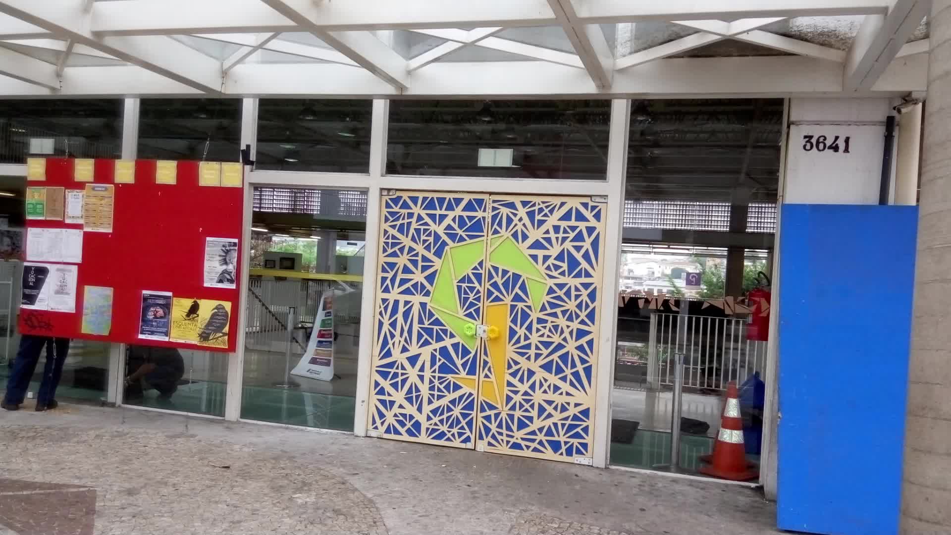 Porta de Entrada do Centro Cultural da Juventude