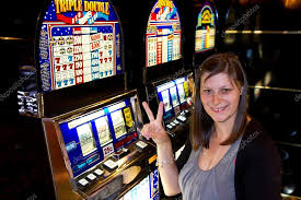 คุณกำลังมองหาโปรแกรมสล็อต Goldenslot