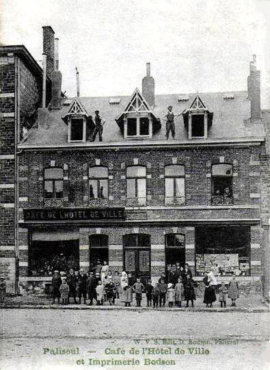 Café de l'hotel de ville à Paliseul