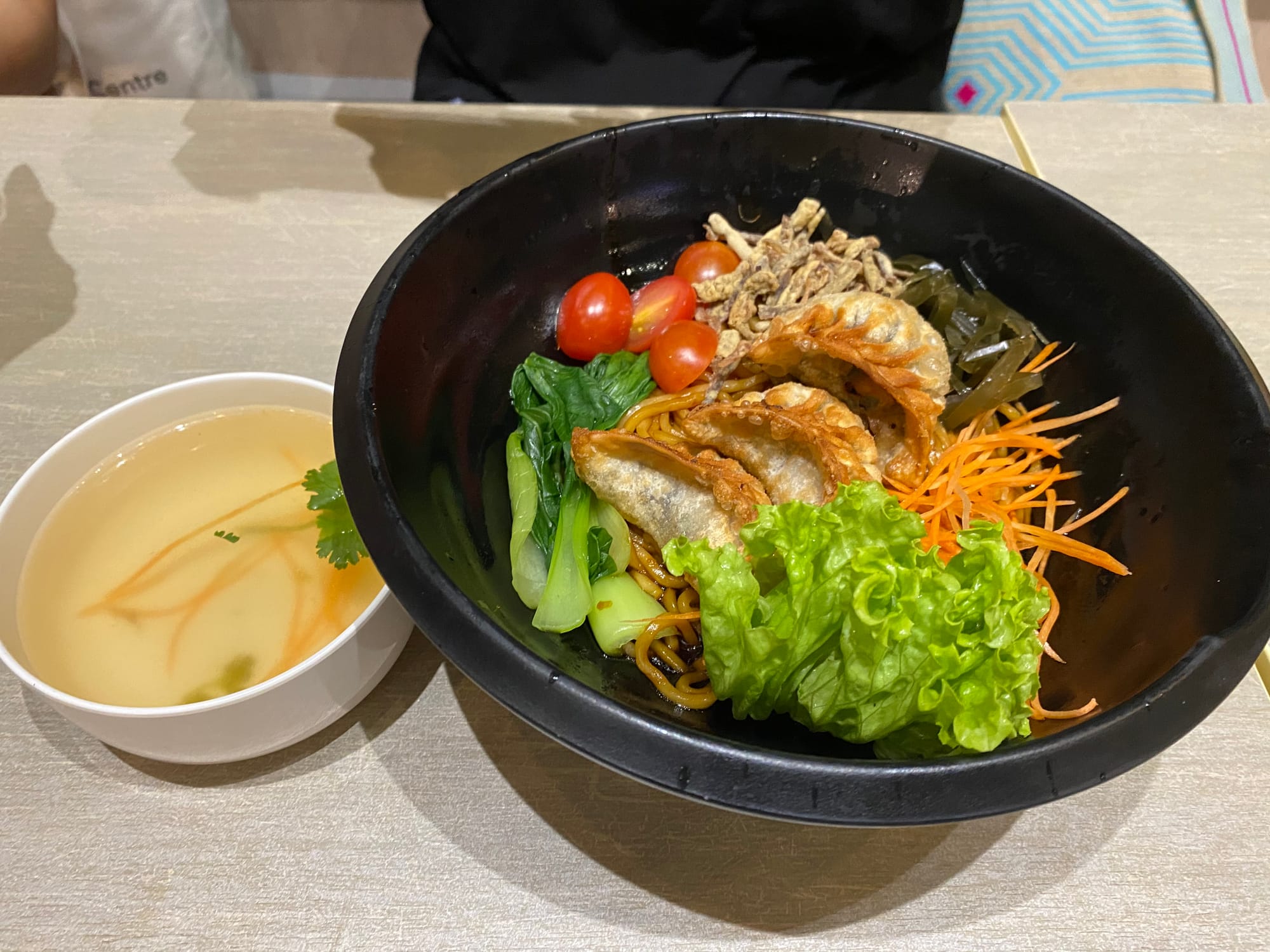 vegetarisches Essen mit Schulkolleginen im Fuhan