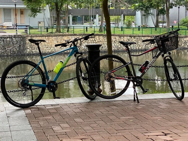 Mir sind mit em Velo da!