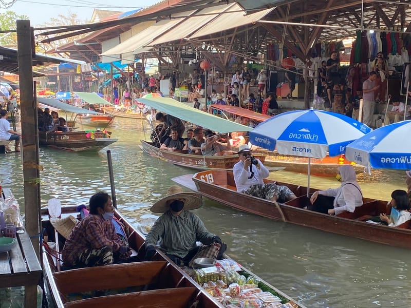 Bangkok - Damnoen saduak  Floating Market