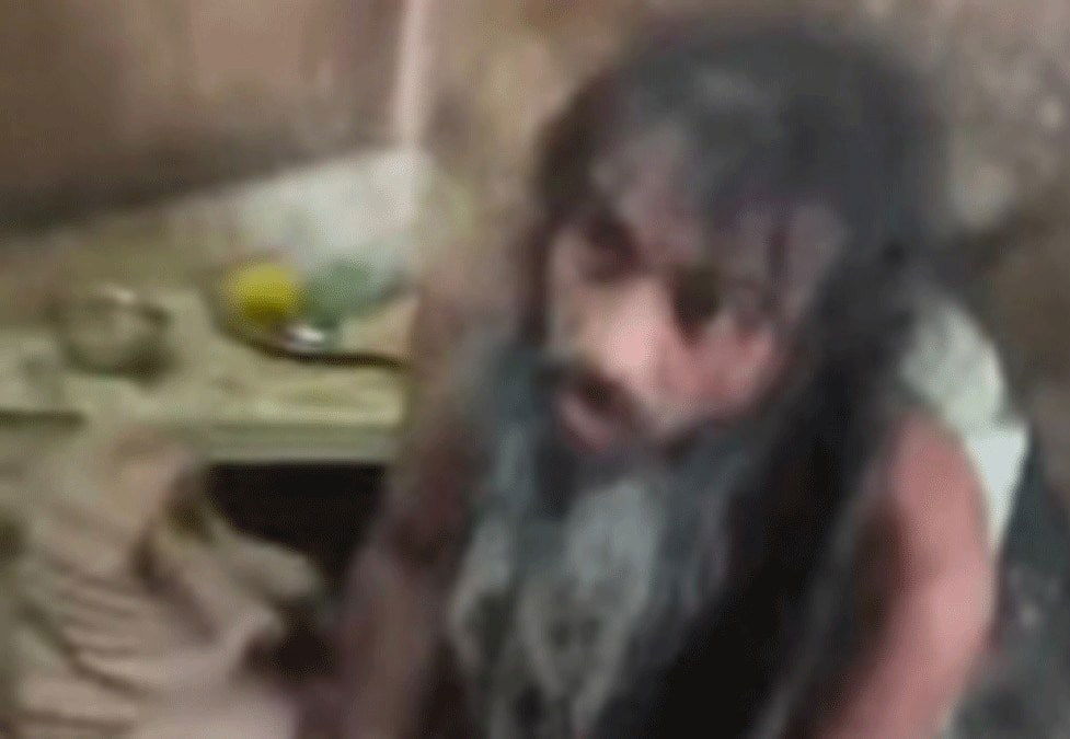 तीन भाई बहनों ने स्वयं को क्यों रखा 10 साल एक ही कमरे में बंद, क्या है राज जानें      : जावेद अख्तर