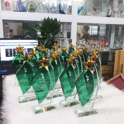 Kỷ niệm chương pha lê