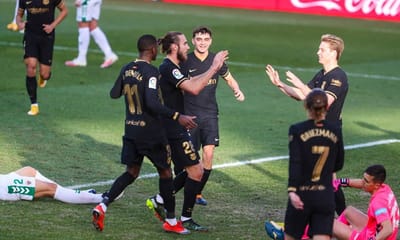 บาร์ซา บุกทุบ เอลเช ขึ้นที่ 3 ลาลีกา