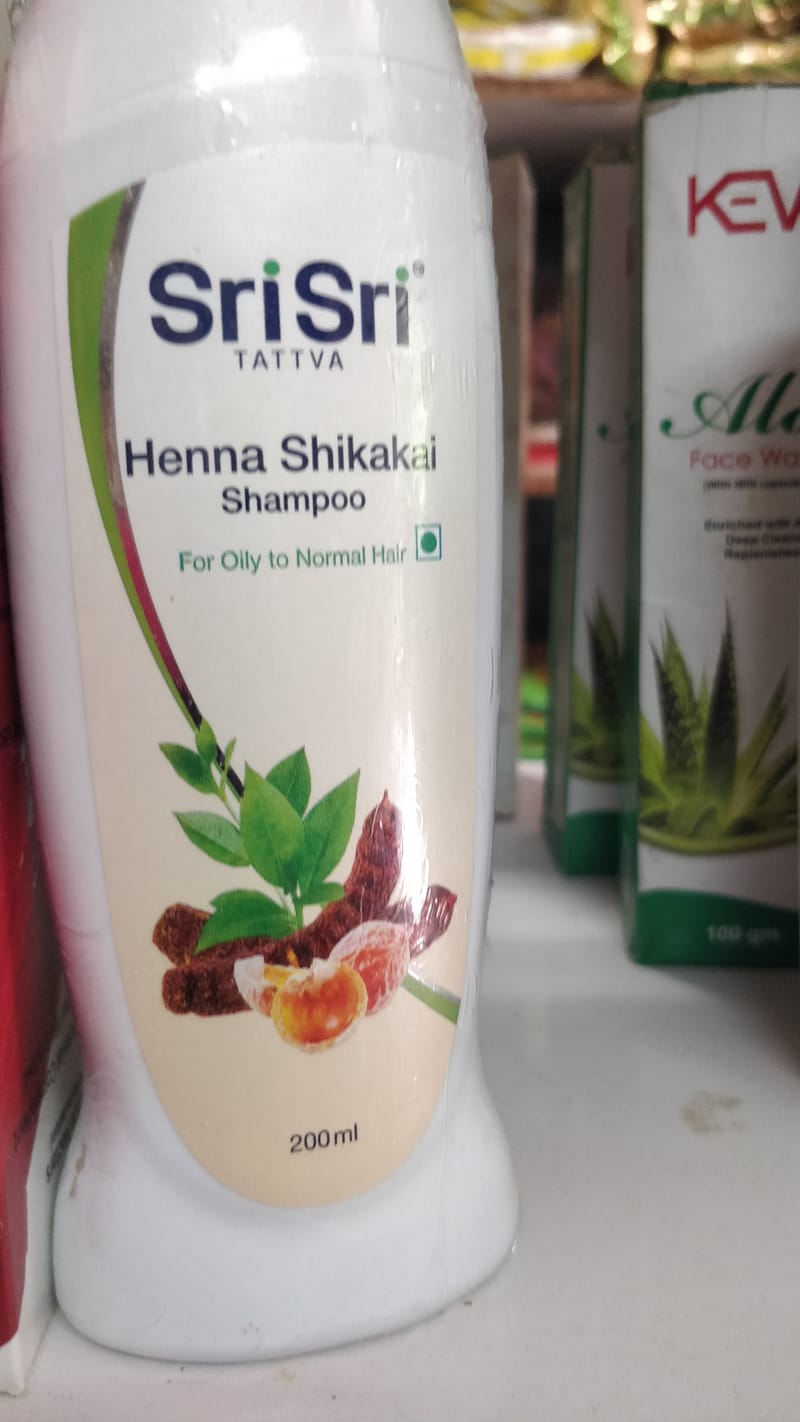 Henna shikakai shampoo