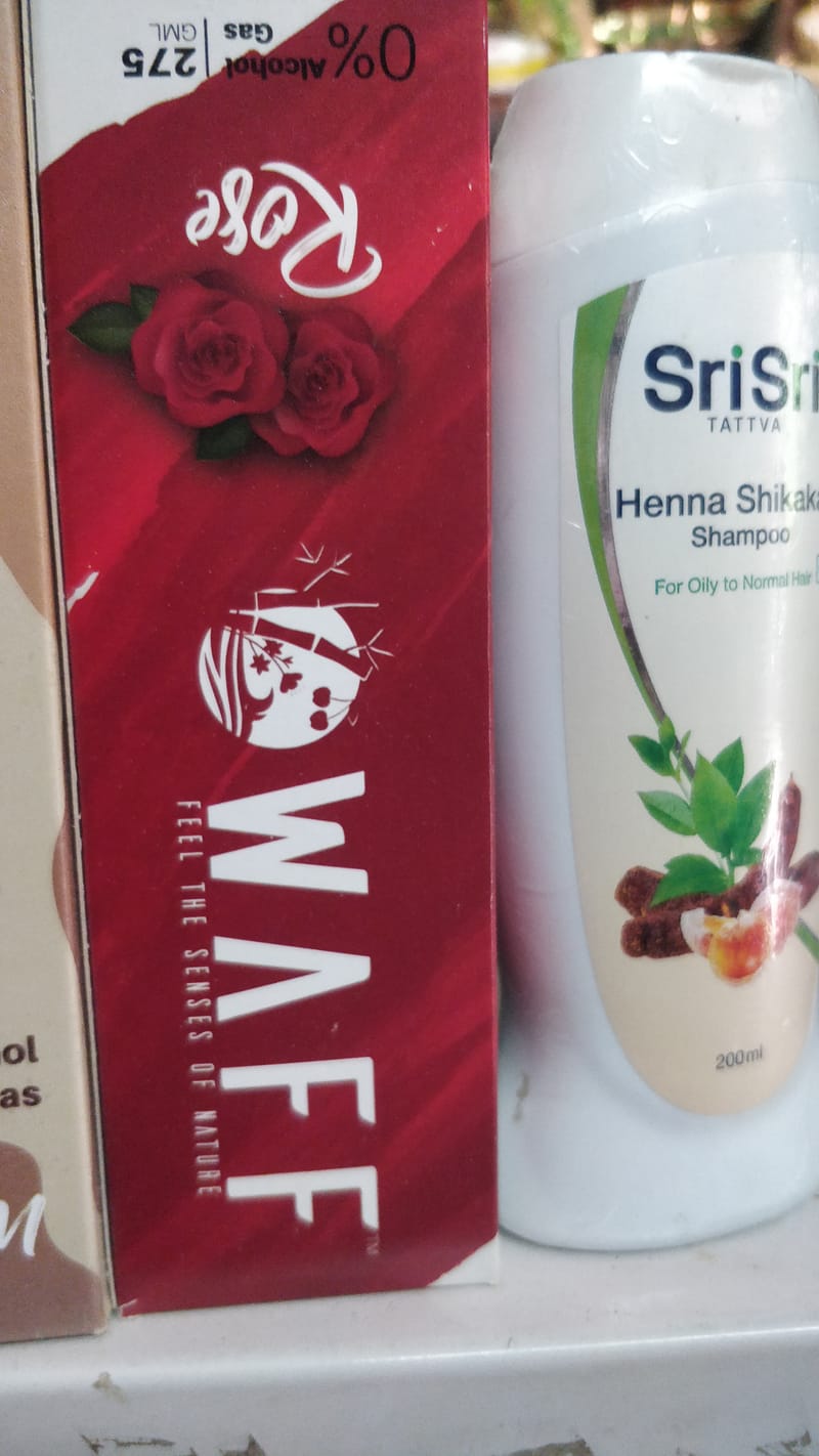 Waff rose perfume