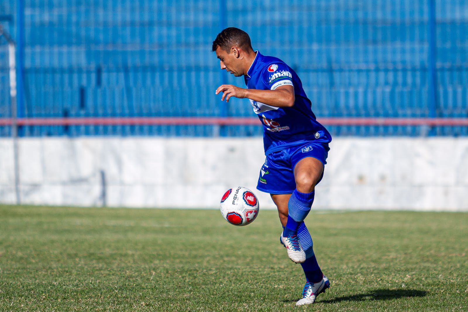 EXPERIENTE LATERAL PAULO VITOR (P.V), ABRE O JOGO SOBRE SEU ATUAL MOMENTO NO OLARIA A.C E TAMBÉM SOBRE SEU FUTURO.