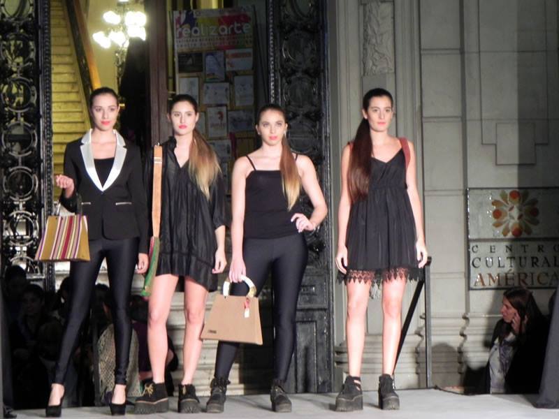 Con la colaboración de AMA