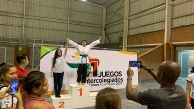 MELO CAICEDO DILAMNY Grado: 11-4, medalla de oro en intercolegiados de Hapkido.