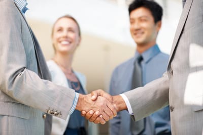 4 ESTRATEGIAS PARA AUMENTAR CLIENTES