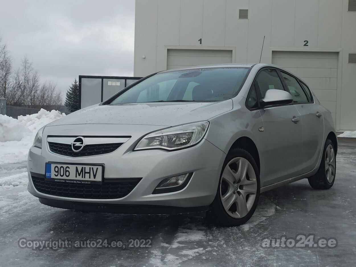 MÜÜDUD Opel Astra