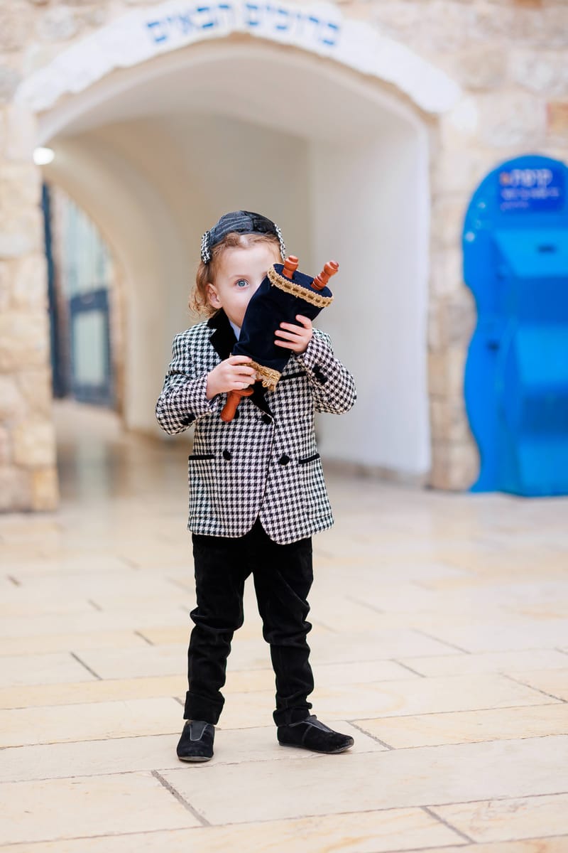 חלאקה, בת מצווה ומשפחה