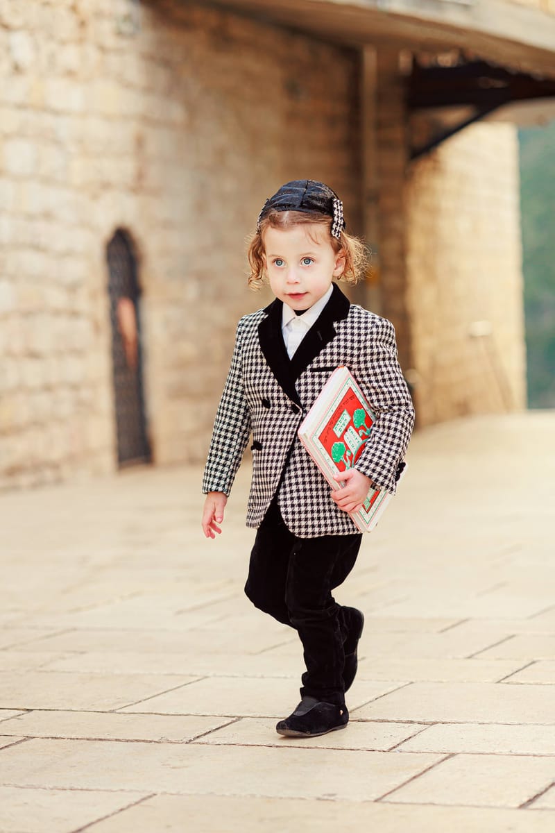 חלאקה, בת מצווה ומשפחה