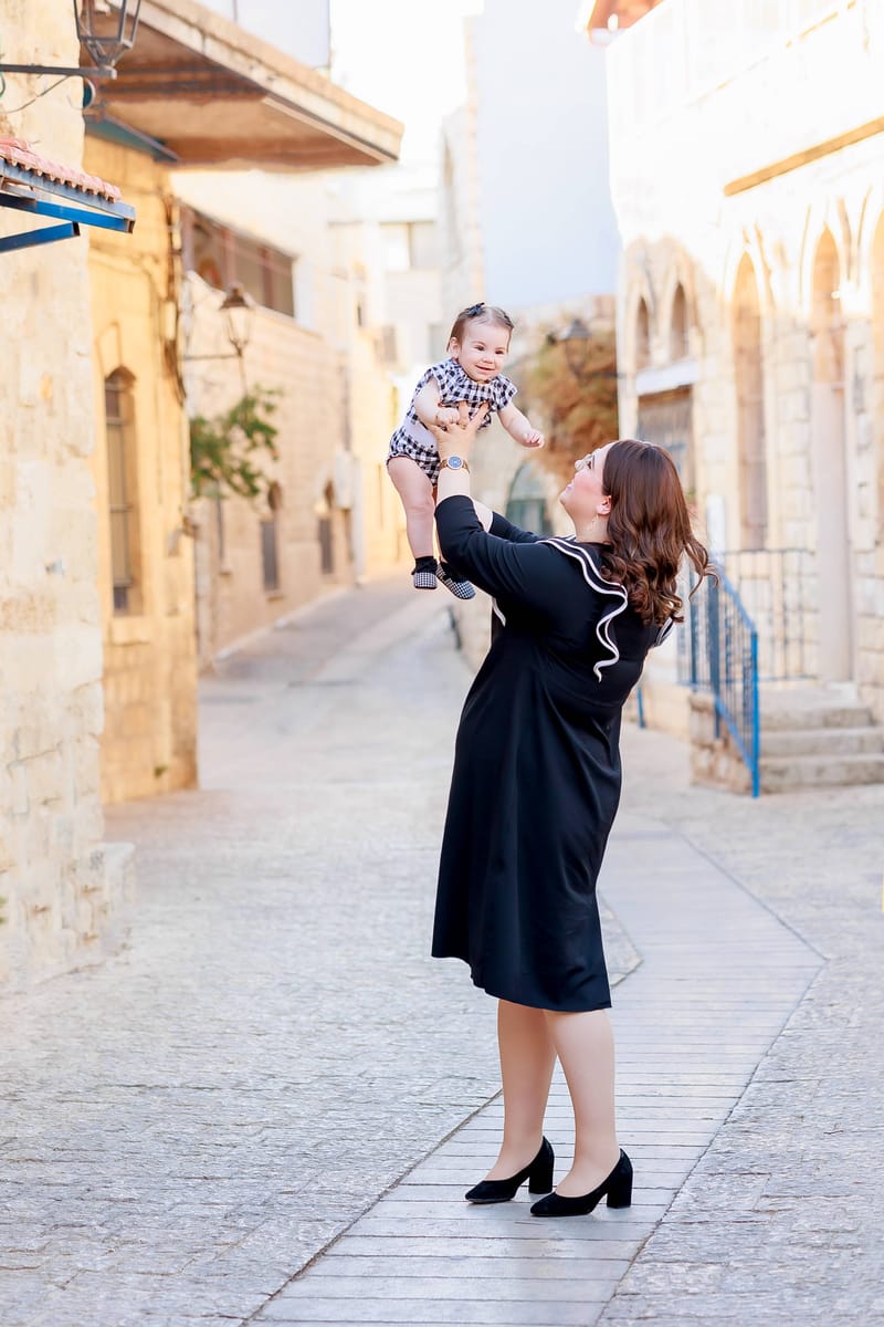 חלאקה, בת מצווה ומשפחה