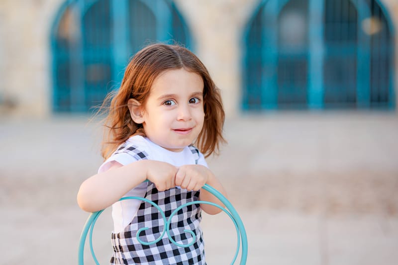 חלאקה, בת מצווה ומשפחה