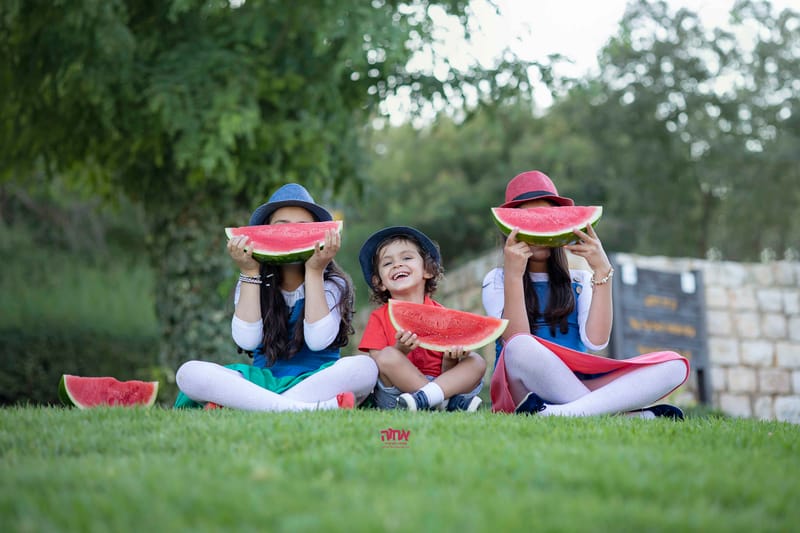 חלאקה, בת מצווה ומשפחה